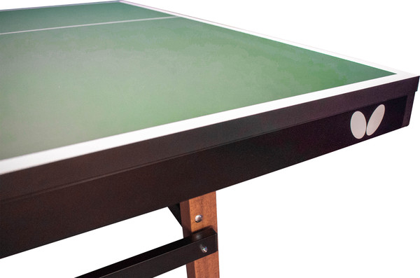 Butterfly Nippon 22 Table: Backhand corner edge